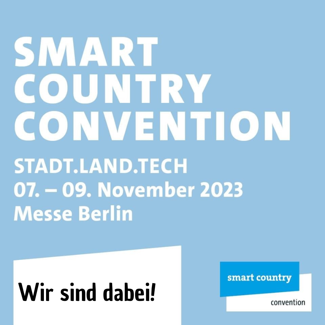 Symbolbild: Grafik auf hellblauem Hintergrund mit weißer Schrift: Smart Country Convention • Stadt. Land. Tech 07. - 09. November 2023 Messe Berlin